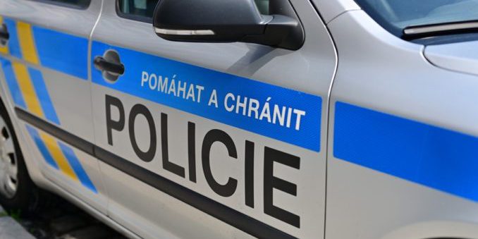 RV_policie_policejní_auto_Branda_3-678×381