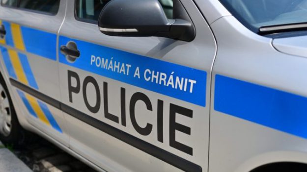 RV_policie_policejní_auto_Branda_3-678×381